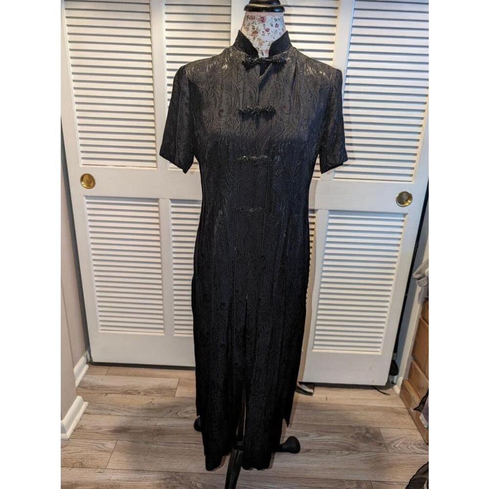 Vintage R&M Richards by Karen Kwong satin duster